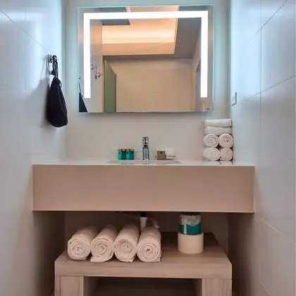 Traditional Tek Büyük Yataklı Oda