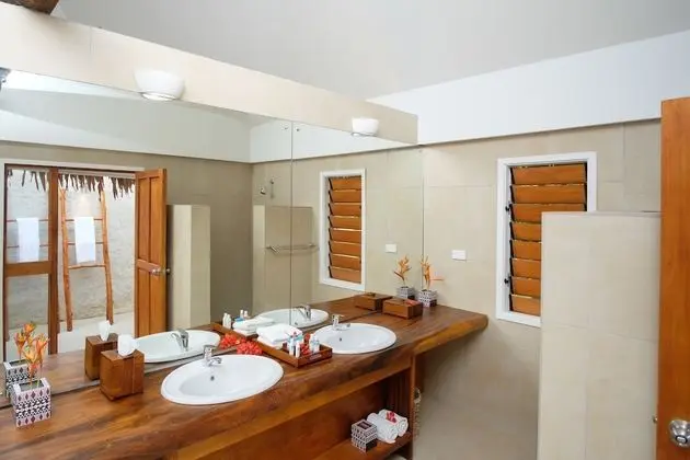 Deluxe Villa (Pool Bure)