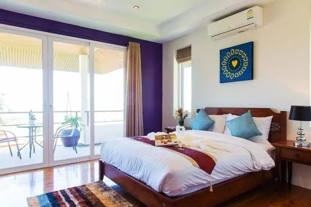 Three Bedrooms Villa with Sea View