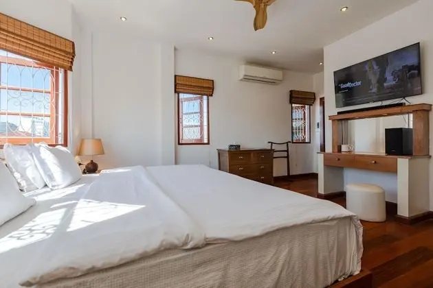 Deluxe Villa