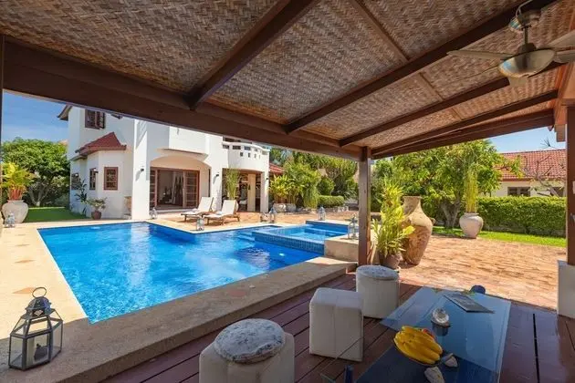 Deluxe Villa