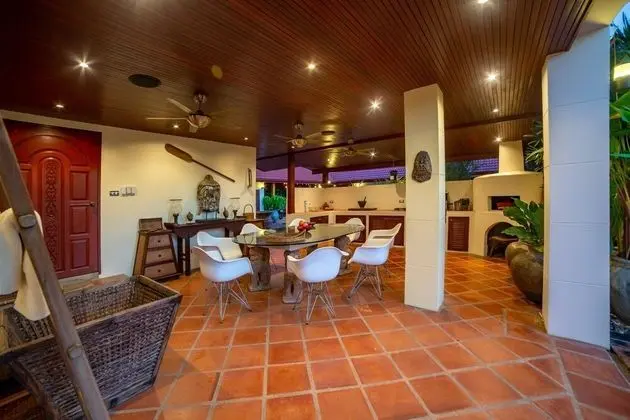 Deluxe Villa