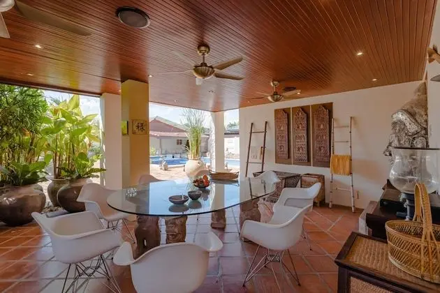 Deluxe Villa