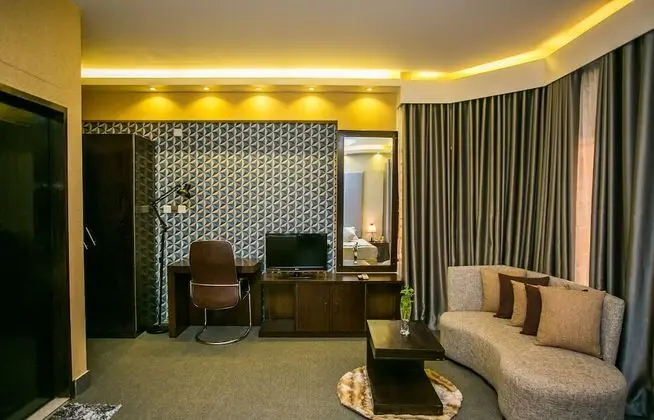 Deluxe İki Ayrı Yataklı Oda, Balkon, Göl Manzaralı