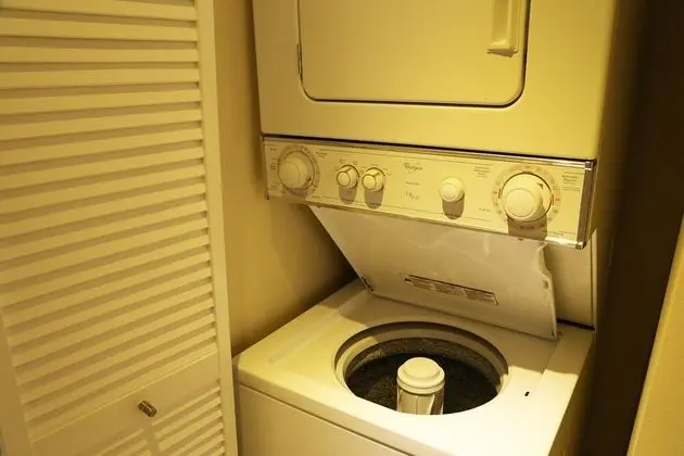 One Bedroom Suite 27B