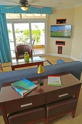 One Bedroom Suite 27B