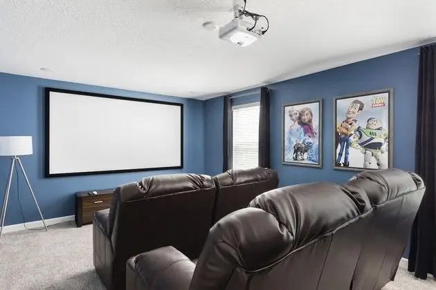 Ev (Champions Gate Resort, Game room, the)