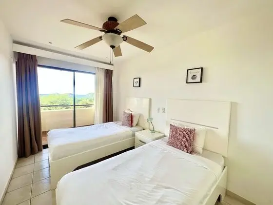 Deluxe Apart Daire, 2 Yatak Odası, Küçük Mutfak, Kısmi Deniz Manzaralı