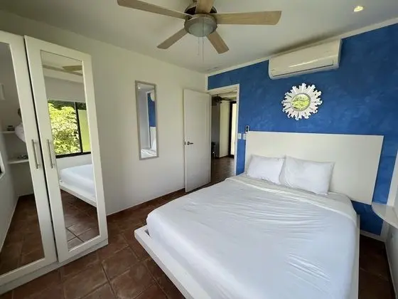 Deluxe Stüdyo, 1 Yatak Odası, Küçük Mutfak, Bahçe Manzaralı (3rd Level-No Elevator)