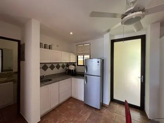 Deluxe Stüdyo, 1 Yatak Odası, Küçük Mutfak, Bahçe Manzaralı (3rd Level-No Elevator)