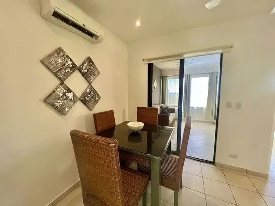 Deluxe Stüdyo, 1 Yatak Odası, Küçük Mutfak, Bahçe Manzaralı (3rd Level-No Elevator)