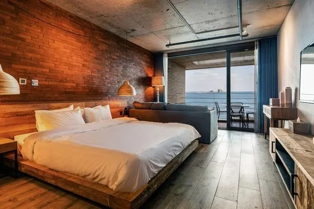 Oda (Nomad Room)