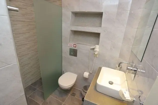 Standard Oda, Bahçe Manzaralı
