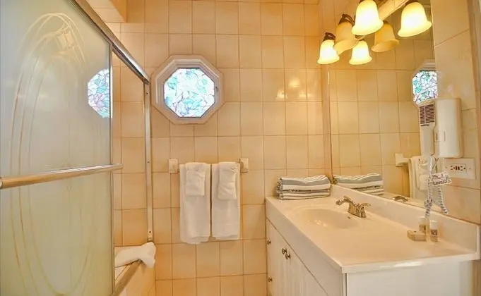 Suite King Room (East Indian)