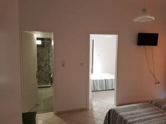 Üç Kişilik Oda