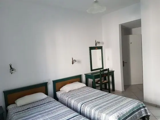 Üç Kişilik Oda