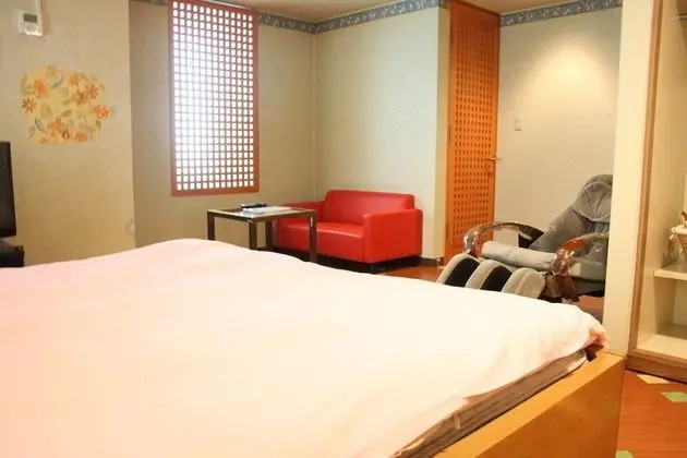 Standard Tek Büyük Yataklı Oda, Sigara İçilebilir (After 8pm Check-in & one night only)