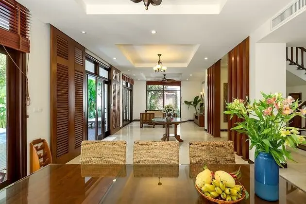 Villa, 3 Yatak Odası, Kişiye Özel Havuzlu, Bahçe Manzaralı