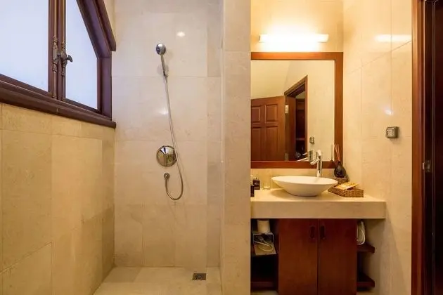 Villa, 4 Yatak Odası, Kişiye Özel Havuzlu, Bahçe Manzaralı