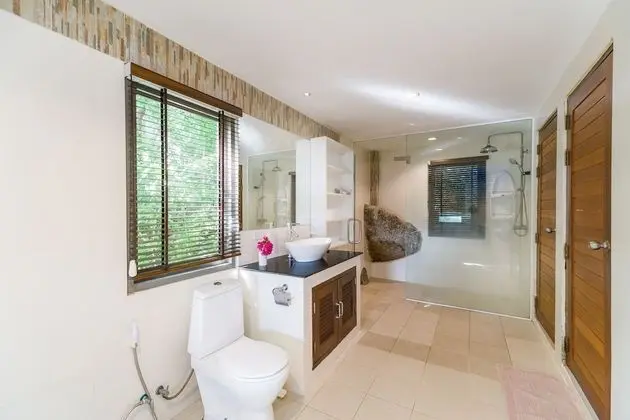 Four Bedrooms Villa