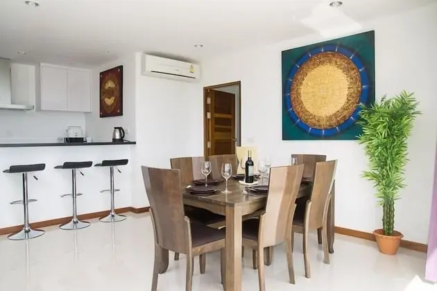 2 Bedrooms Penthouse Apartment