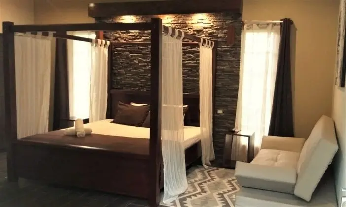 Tropical Villa With jacuzzi B4