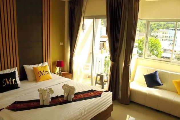 Deluxe King Room with Balcony