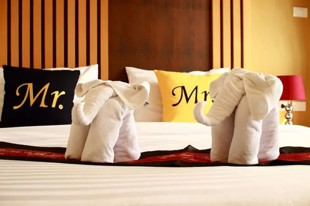 Deluxe King Room with Balcony