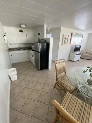 One Bedroom Cottage, 2 Beds