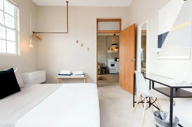 Apart Daire, 2 Yatak Odası, Küçük Mutfak, Zemin Kat