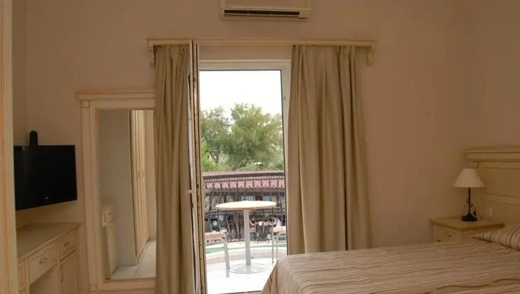Standart Oda, Bahçe Manzaralı