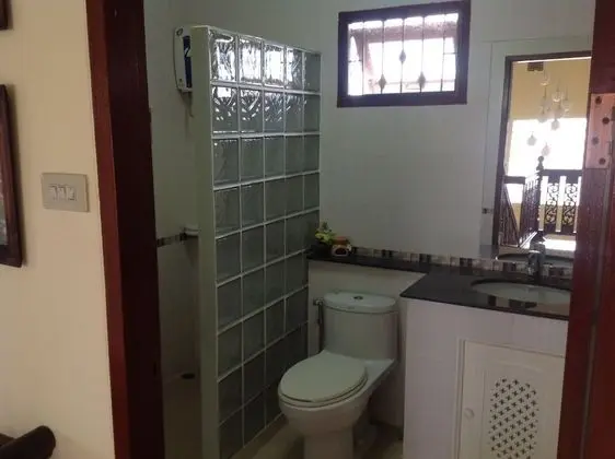 3-Bedroom Deluxe House