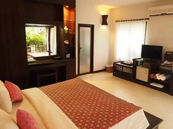 Deluxe Oda (Pool Verandah)