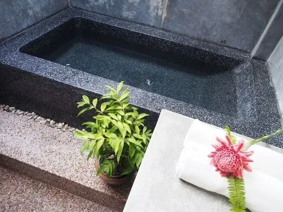 Deluxe Oda (Pool Verandah)