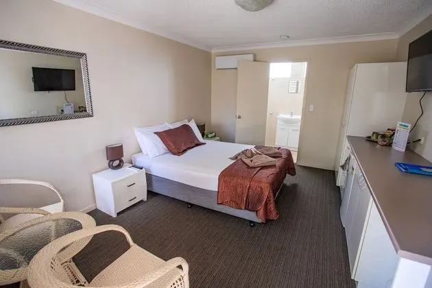 Standard Oda (Queen size motel suite)