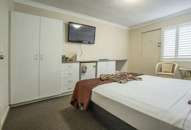 Standard Oda (Queen size motel suite)