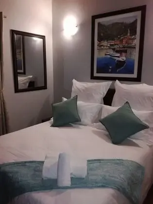 Standard Oda, 1 Büyük (Queen) Boy Yatak