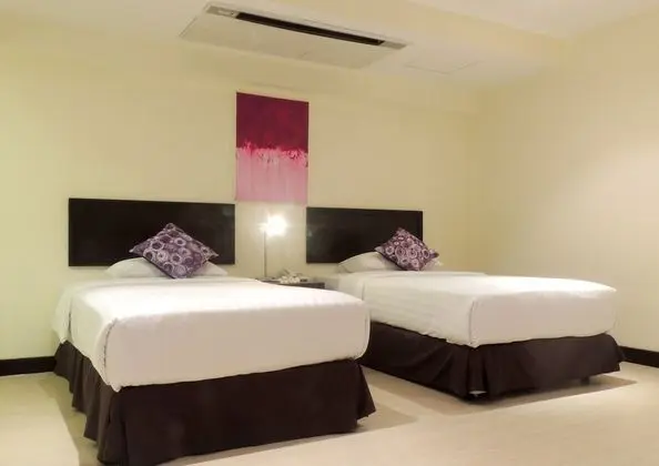Deluxe Cabana