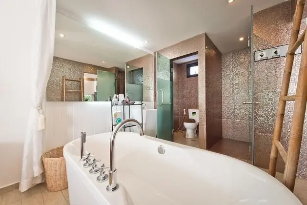 Grand Villa, 1 Yatak Odası, Kişiye Özel Havuzlu, Havuz Manzaralı