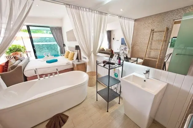Grand Villa, 1 Yatak Odası, Kişiye Özel Havuzlu, Havuz Manzaralı