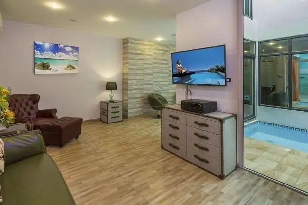 Villa T13 Private Pool 6 Bedrooms