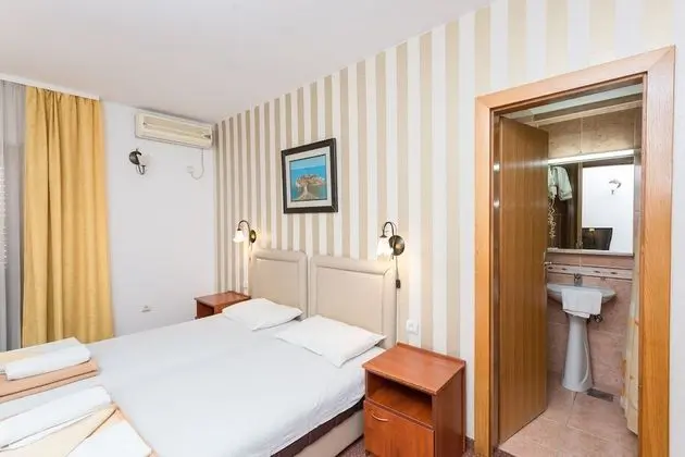 Tek Büyük Yataklı Oda, Balkon