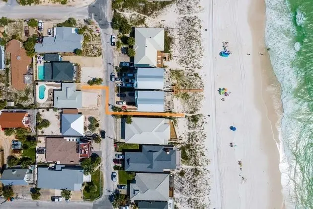 Ev (Gulf Holiday Home - (3/2))