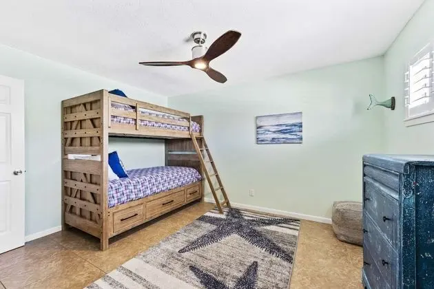 Ev (Gulf Holiday Home - (3/2))
