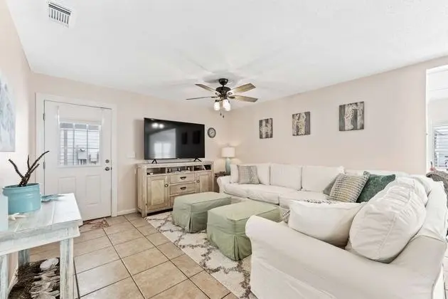 Ev (Gulf Holiday Home - (3/2))