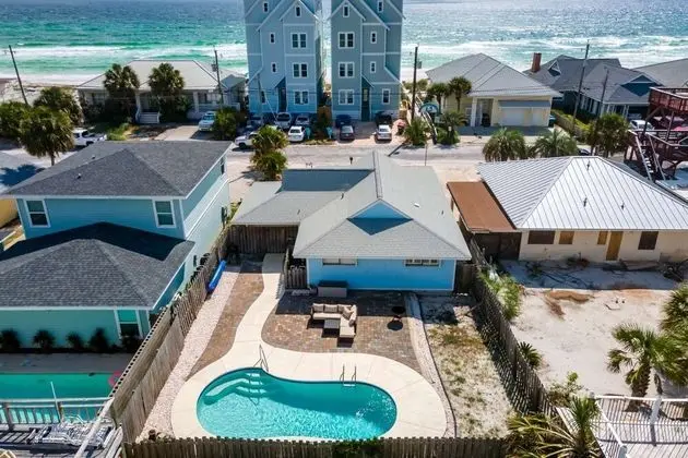 Ev (Gulf Holiday Home - (3/2))