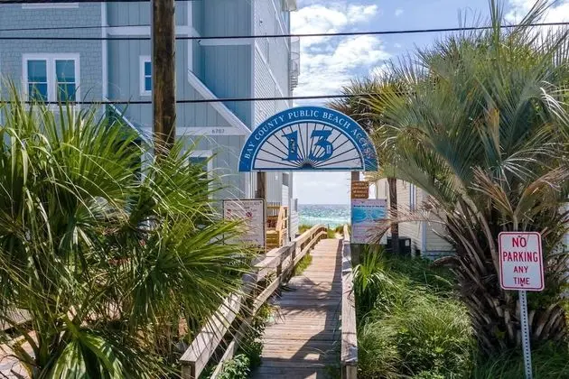 Ev (Gulf Holiday Home - (3/2))