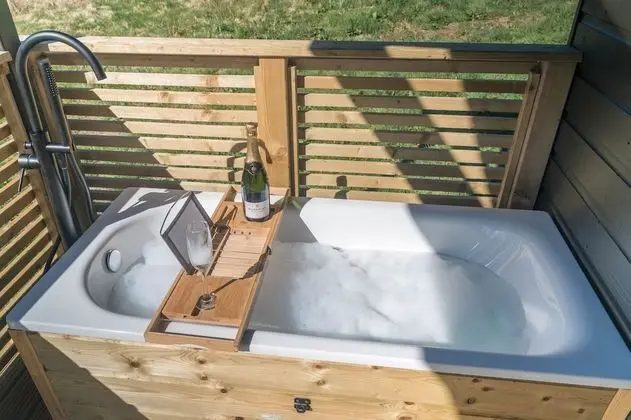 Deluxe Kulübe, Banyolu/Duşlu (Cabin)