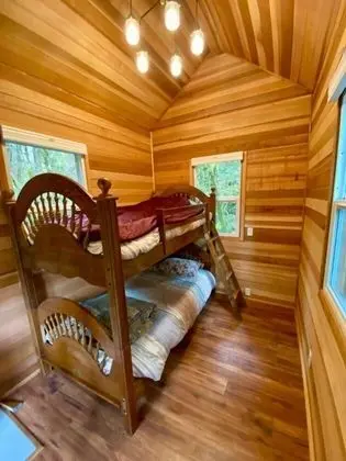 Sleeper Cabin 3 - White Rabbit