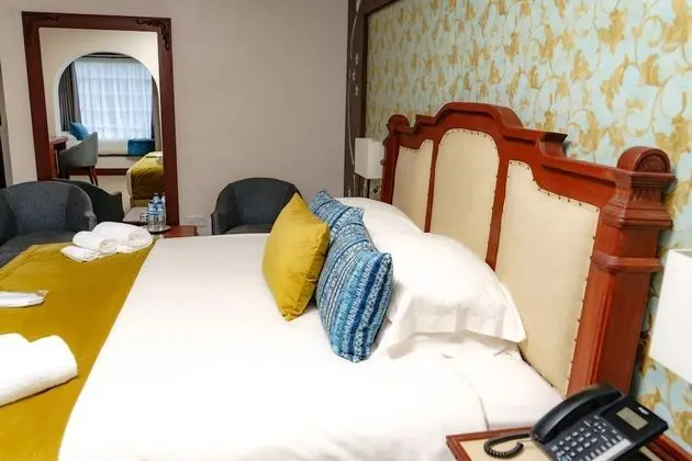 Deluxe Tek Büyük Yataklı Oda, Sigara İçilmez, Göl Manzaralı
